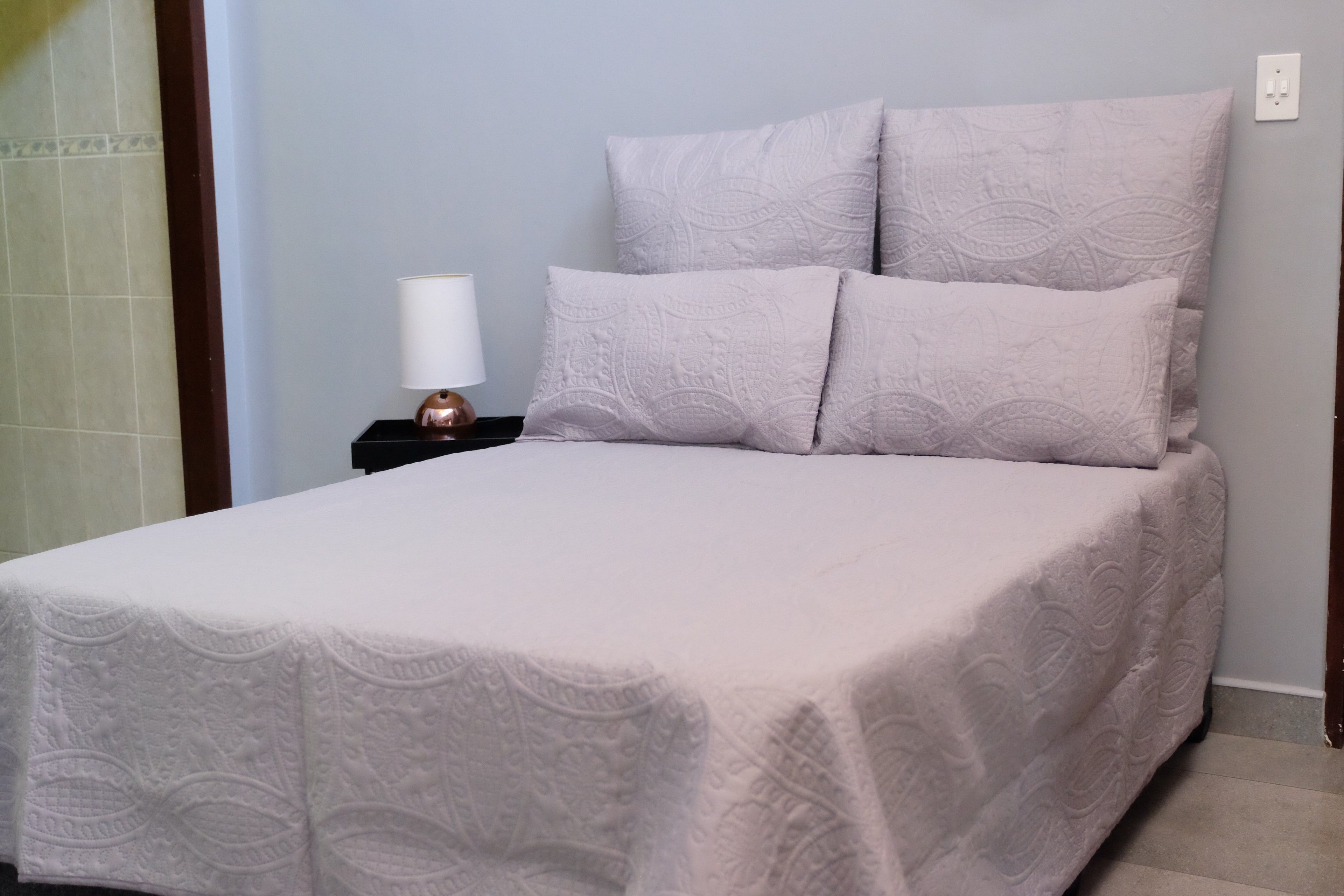 Embossed Quilted 5 Piece Bed Set
